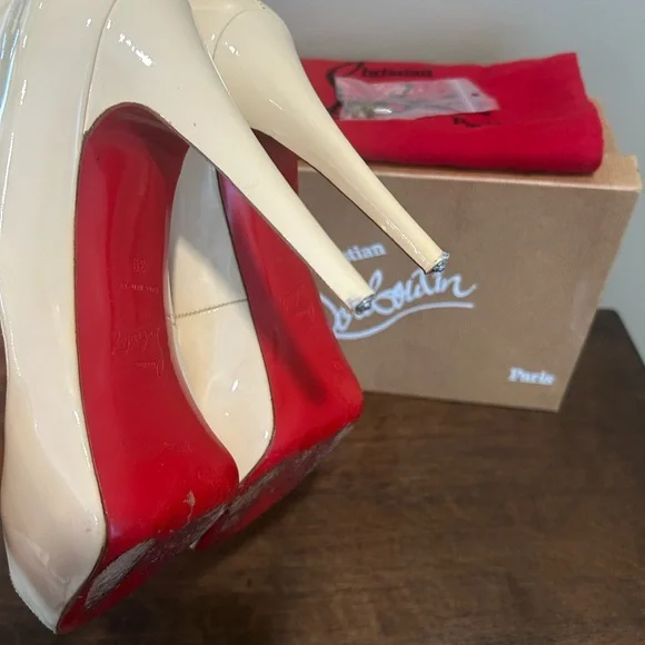 Christian Louboutin Hyper Prive 120 Elegant Cream Peep Toe Heels 39 - Picture 3 of 9